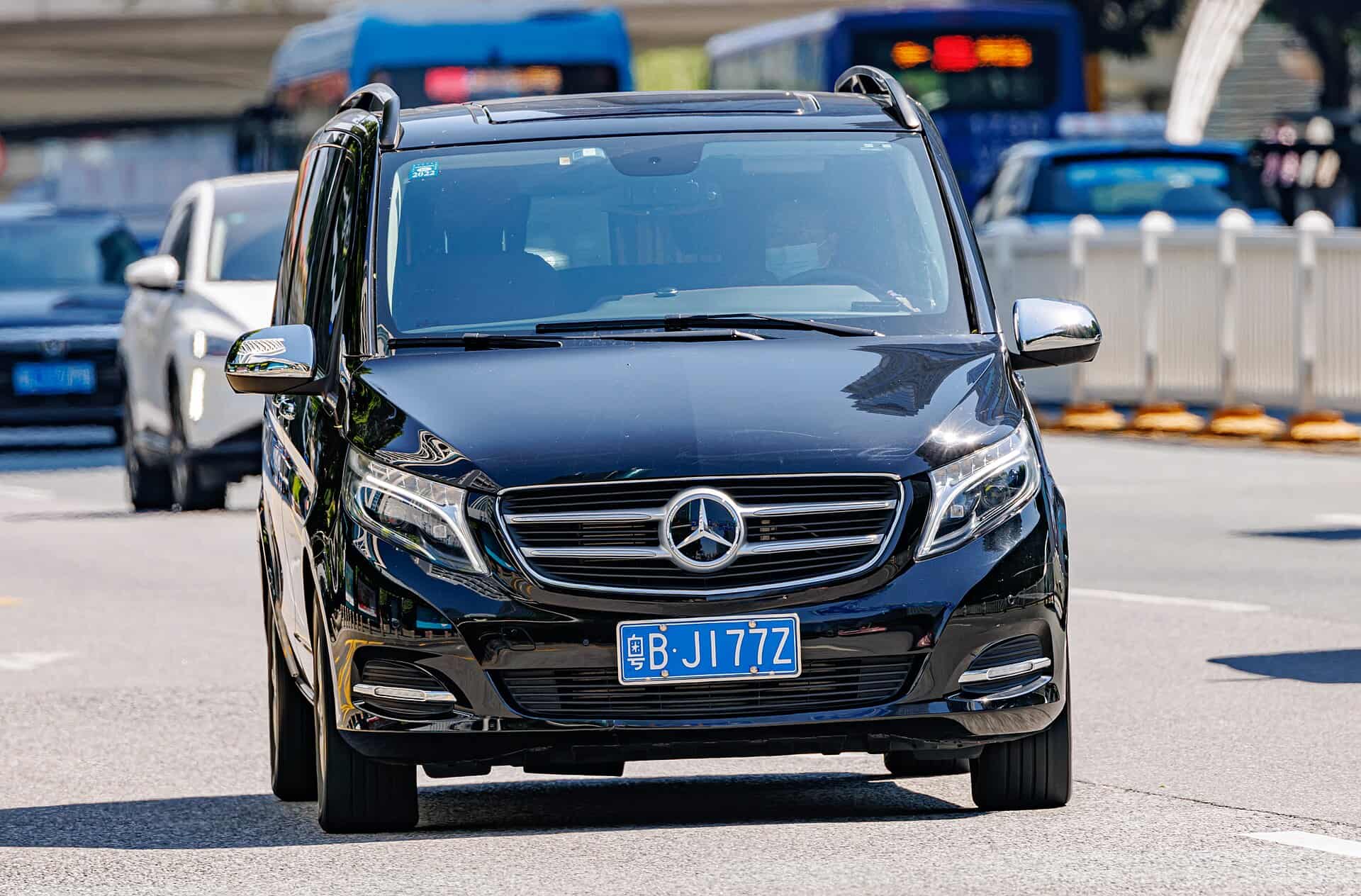 اجاره Mercedes-Benz V-Class 2021 در دبی - تصویر دوم