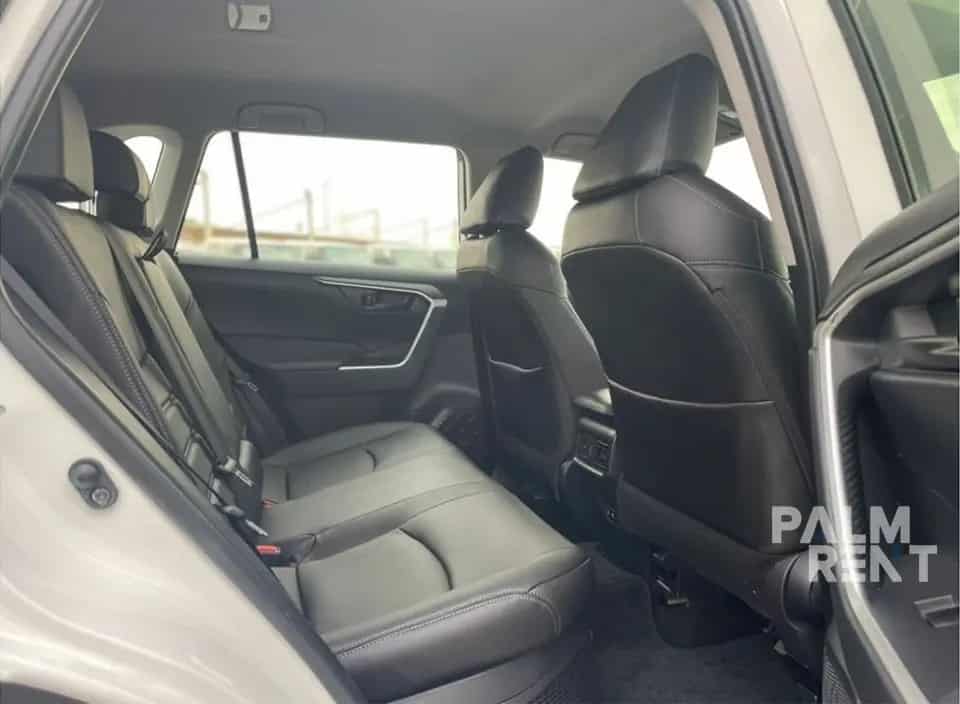 اجاره Toyota RAV4 2018 در دبی - تصویر سوم