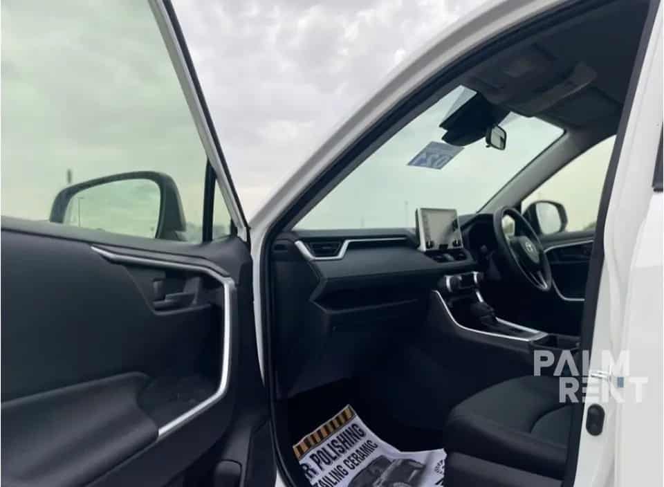 اجاره Toyota RAV4 2018 در دبی - تصویر دوم