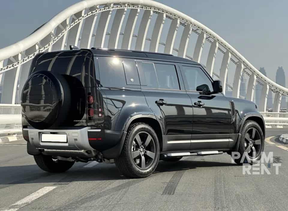 اجاره لندرور دیفندر 2024 2024 در دبی - تصویر چهارم
