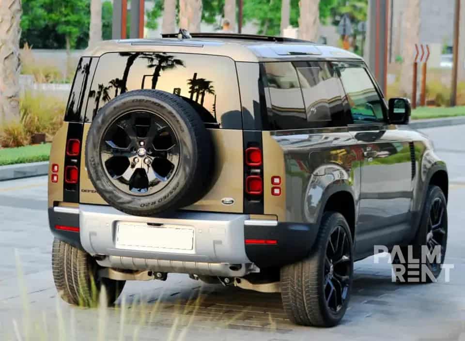اجاره لندرور دیفندر دو در 2024 2024 در دبی - تصویر سوم