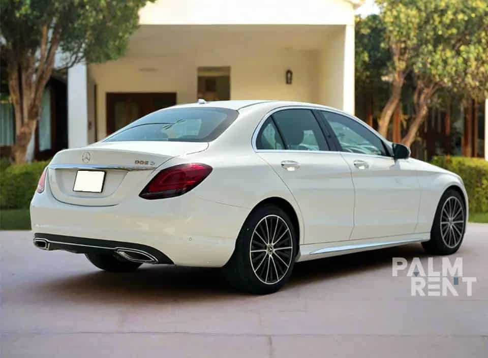اجاره مرسدس بنز سی کلاس 2023 2023 در دبی - تصویر چهارم