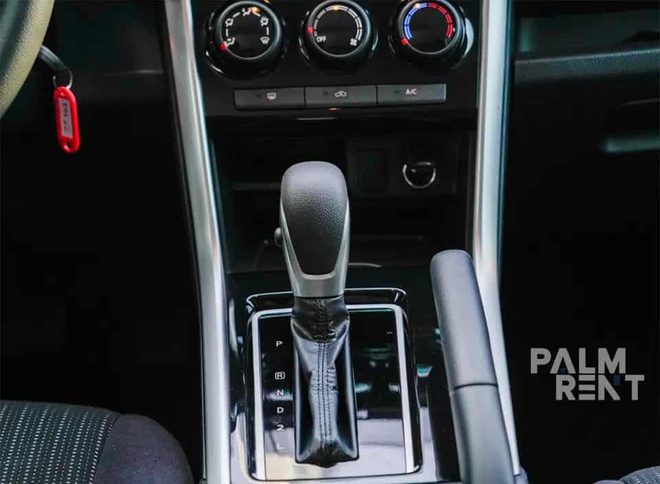 اجاره میتسوبیشی اکسپندر 2024 2024 در دبی - تصویر چهارم