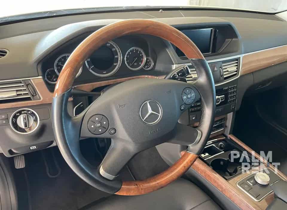 اجاره Mercedes-Benz E350 2012 در دبی - تصویر سوم