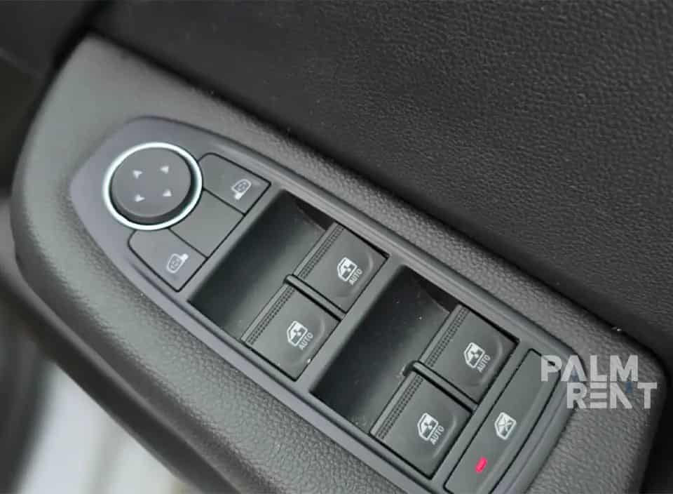 اجاره Renault CLIO 2023 در دبی - تصویر چهارم