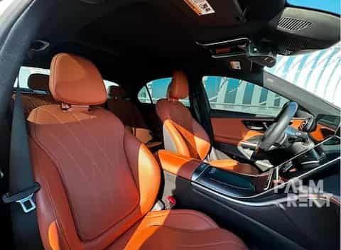 اجاره Mercedes-Benz C300 2024 در دبی - تصویر دوم